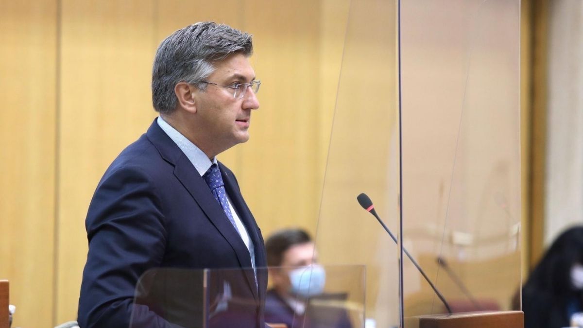 Žustra rasprava u saboru: Orešković napala Plenkovića, on odgovorio da je bezobrazna