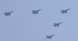 Deseci kineskih vojnih aviona letjeli oko Tajvana. Tajvan je bijesan
