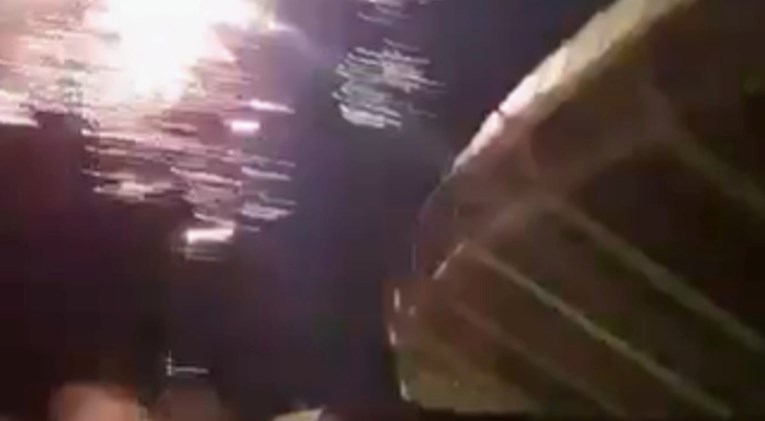 VIDEO Navijači Dinama podmetnuli vatromet pored Poljuda