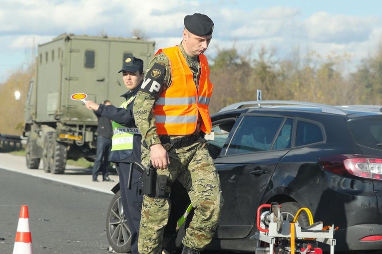 Sudarili se kamion Hrvatske vojske i auto, jedna osoba poginula. Javio se MORH