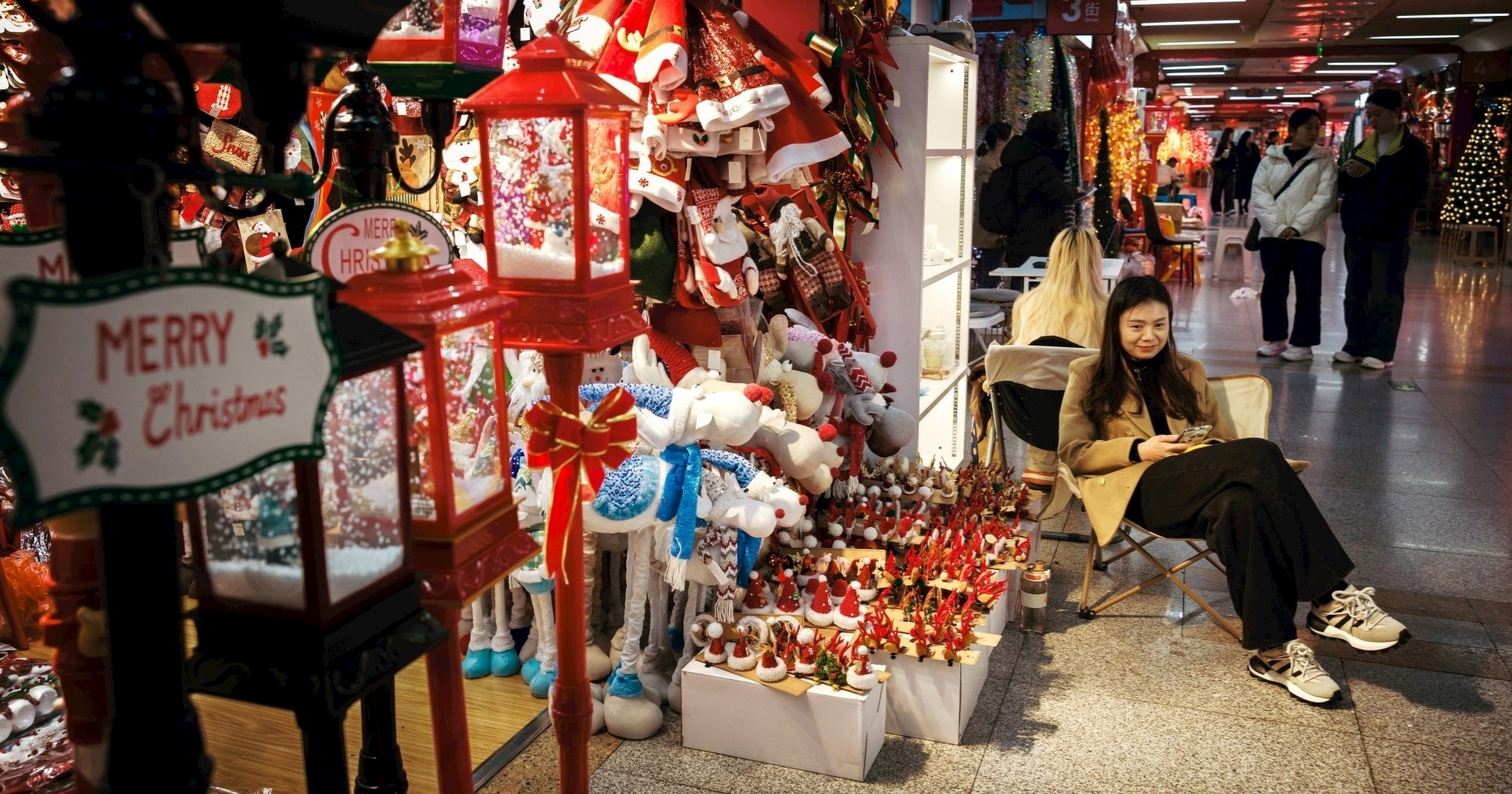 Je li Trump ukrao Božić? Kineske tvornice plastičnih ukrasa ostale bez narudžbi