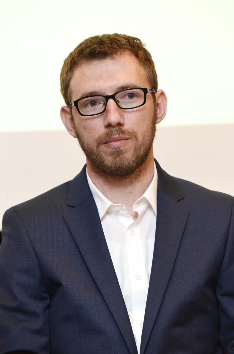 Teolog brani pobjednike Dore: "Umjesto da budete moralna policija, zabavite se sobom"