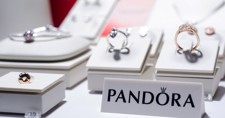 Pandora, najveća svjetska marka nakita, prestaje koristiti iskopano srebro i zlato