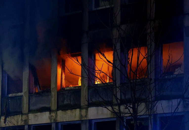 FOTO Požar u napuštenoj zgradi Dalmacijavina u Splitu