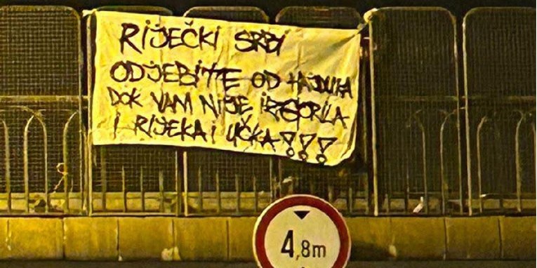 Na mjestu poruke Livaji osvanuo novi transparent: "Riječki Srbi..."