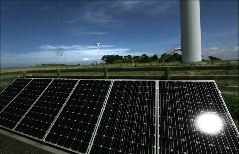 Australija će građanima omogućiti tri sata besplatne solarne energije dnevno