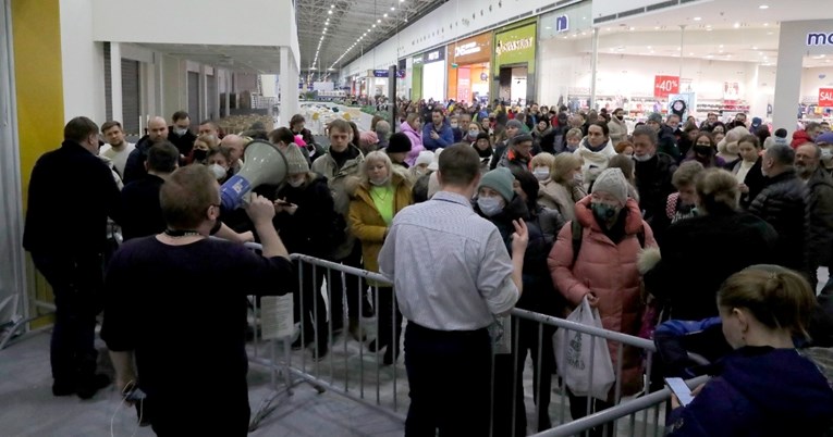 Član vladajuće ruske stranke želi nacionalizirati inozemne tvornice