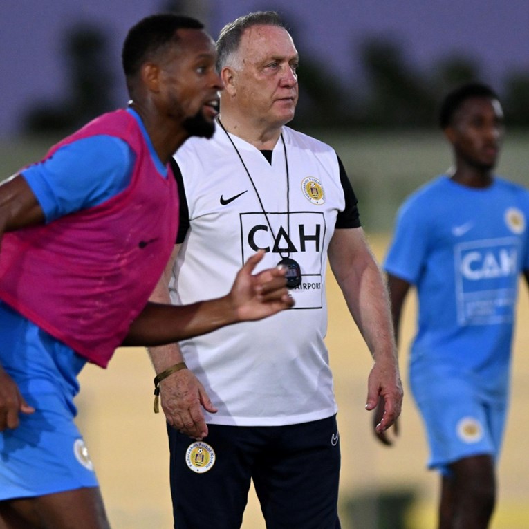 Mogu postati najmanja država ikad na SP-u. Izbornik ih napustio uoči ključnog meča