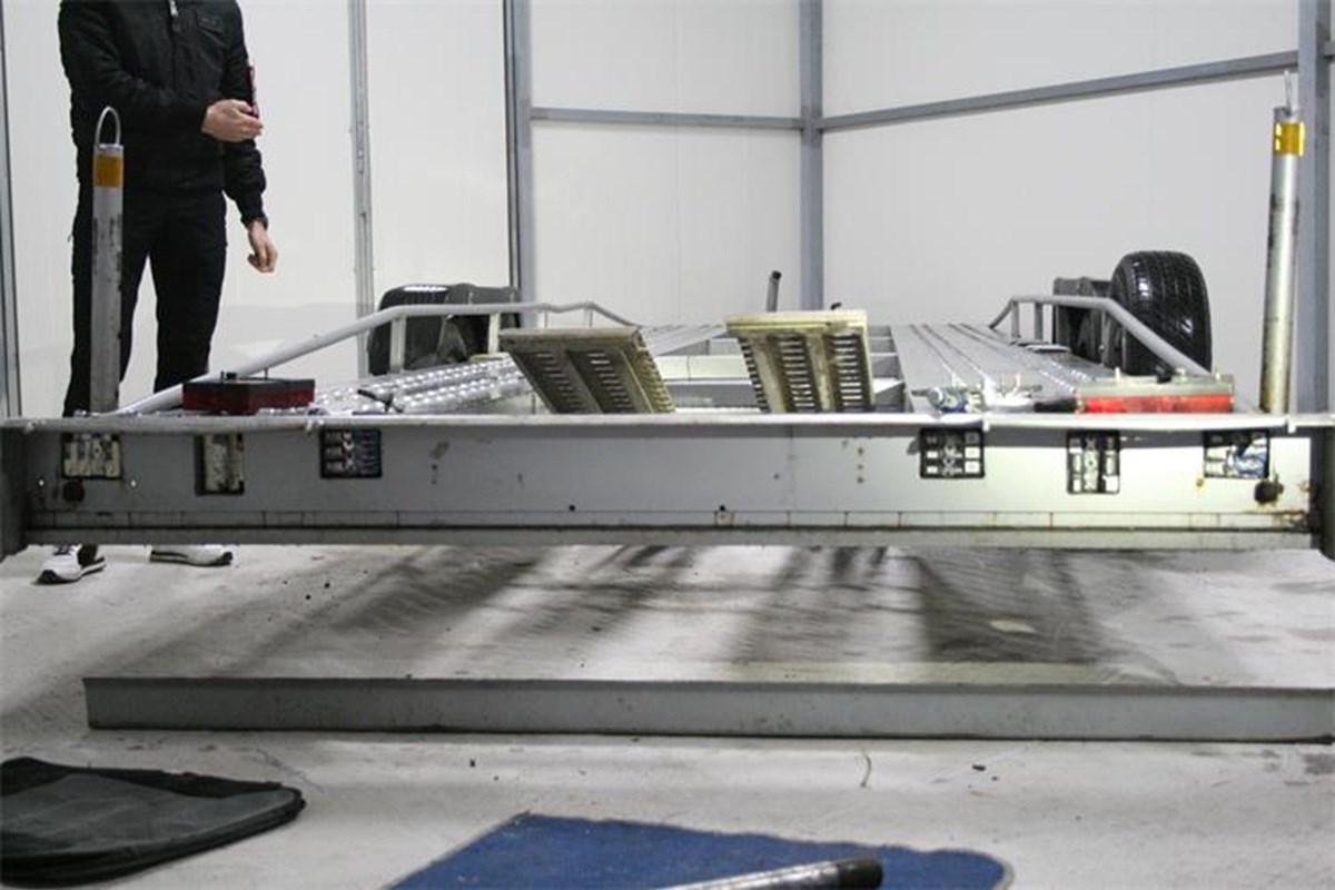 Trojica stranaca u Osijeku unajmila skladište. Pronašli im 10 tisuća kutija cigareta