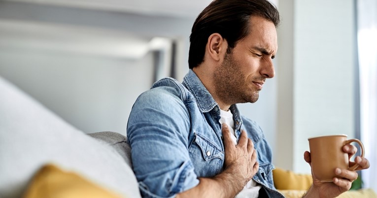 Muškarac se napio pa zbog naizgled bezopasne pogreške razvio opasno stanje