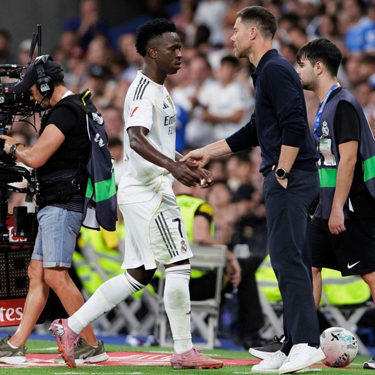 Xabi Alonso: Slučaj Vinicius je zaključen