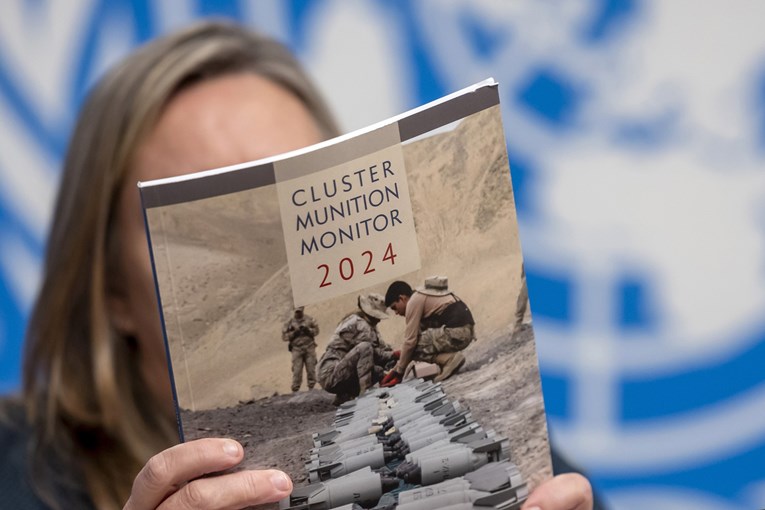 Porastao broj ubijenih ili ranjenih kasetnim streljivom