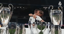 Kroos se fotografirao s 22 trofeja koja je osvojio s Realom. Onda je stigao Modrić