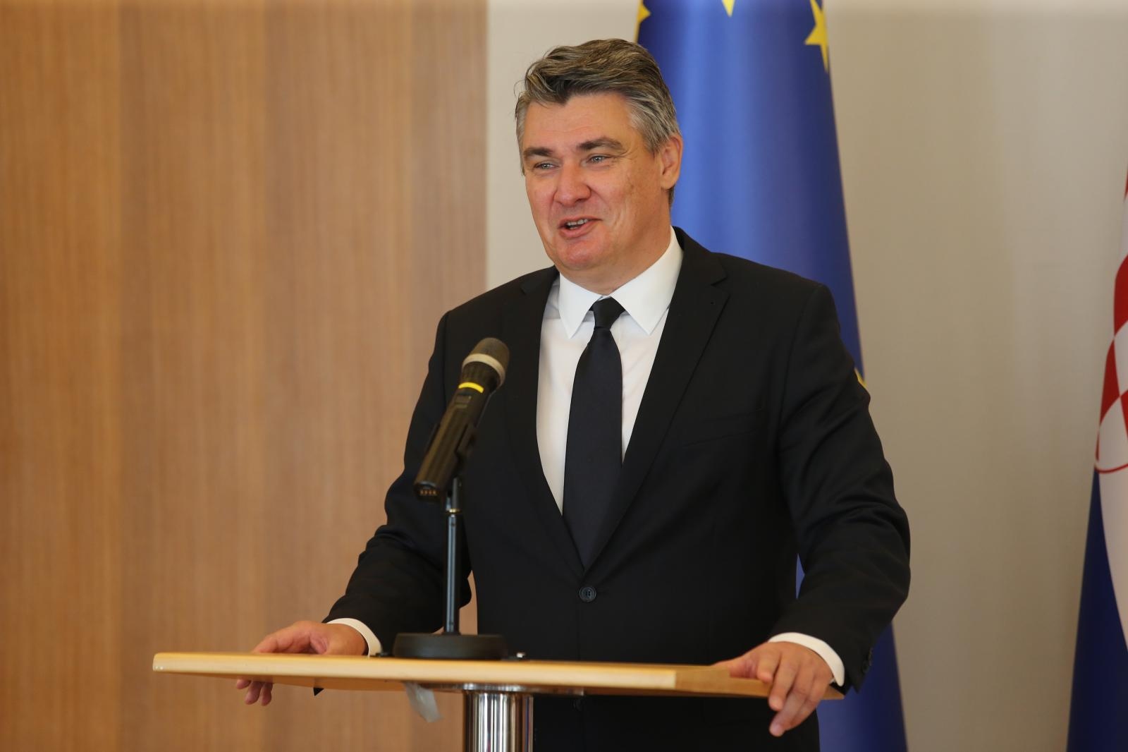 Milanović: "Za dom spremni" treba sankcionirati kao govor mržnje