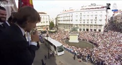 VIDEO Modrić stao na balkon usred Madrida. Navijači ga prekinuli i poslali mu poruku