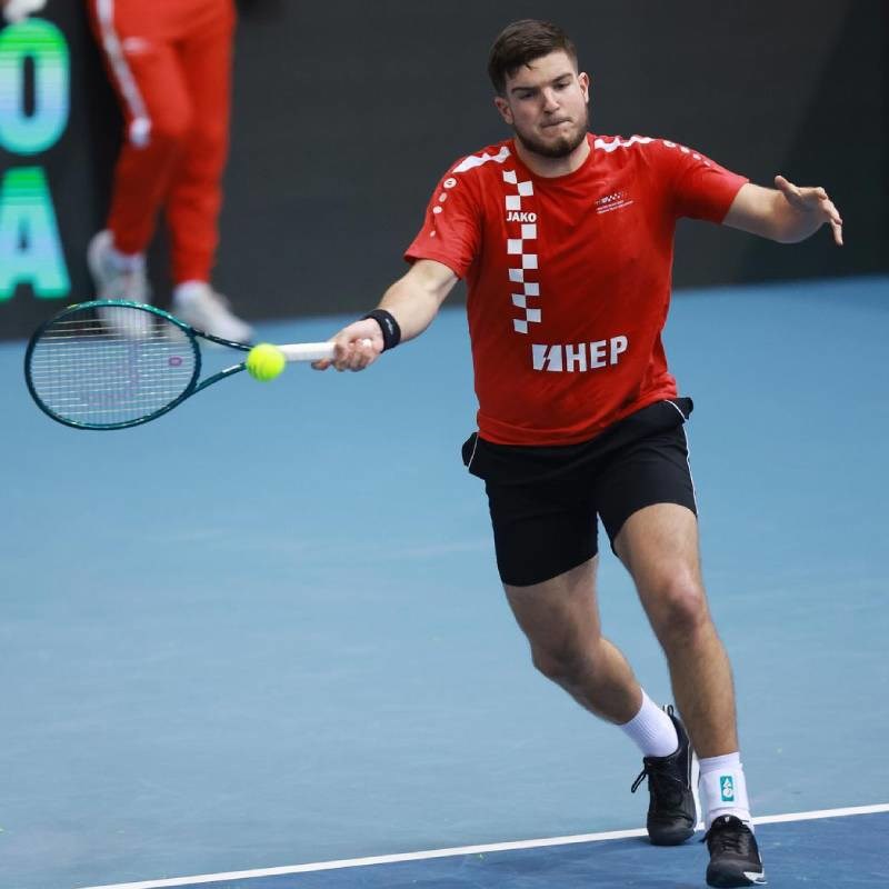 Mili Poljičak predao meč u finalu challenger turnira