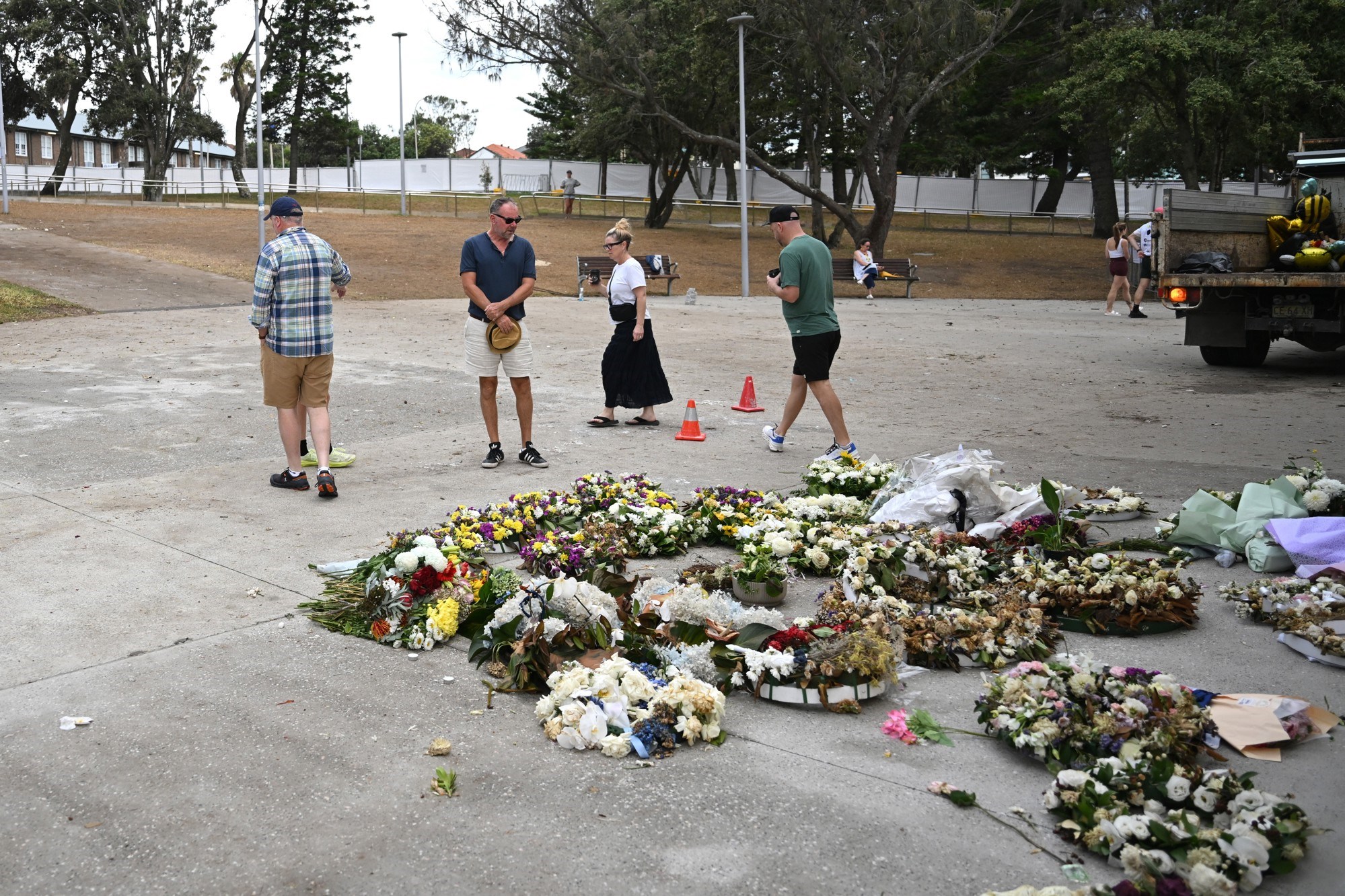 Policija: Napadači s plaže Bondi vjerojatno su djelovali sami