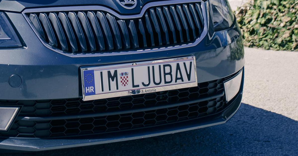 Želite registracijsku oznaku po želji? Evo koliko košta i što smijete, a što ne