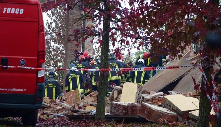 Trojica vatrogasaca poginula u napadu u Italiji, netko je postavio eksploziv