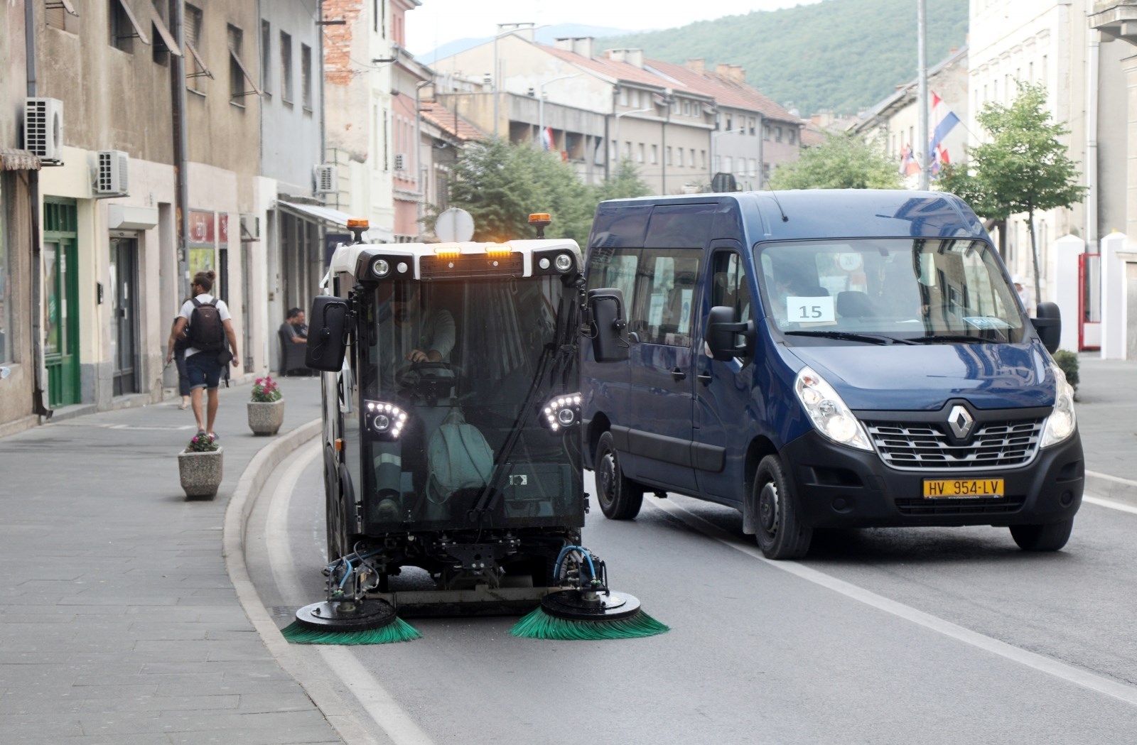 Policija: Ako sutra idete u Knin, evo ruta kojima možete doći
