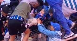 VIDEO Kaos na utakmici u Argentini. Bačen suzavac, roditelji bježali s bebama