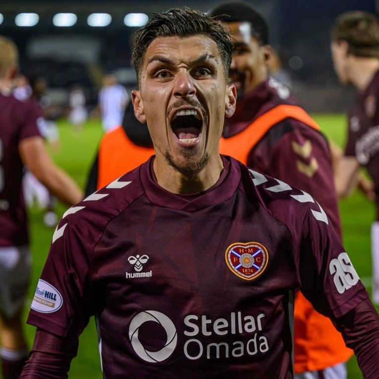 Štreber i milijarder radi novo čudo. S Vječno drugima ruši 40-godišnju dominaciju