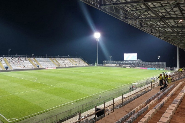 Navijaču godinu dana zabranjene utakmice Rijeke i reprezentacije. Utrčao je na teren