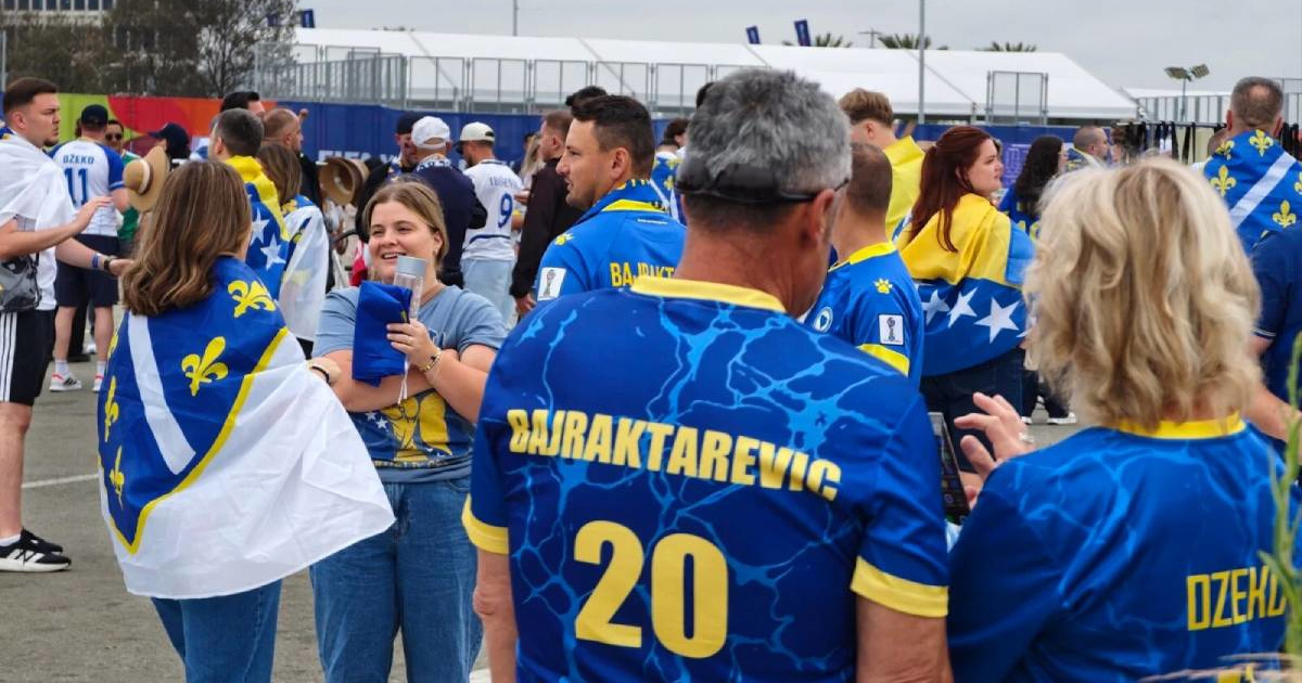 FOTO Navijači Bosne i Hercegovine okupili se u LA-u uoči utakmice sa Švicarskom