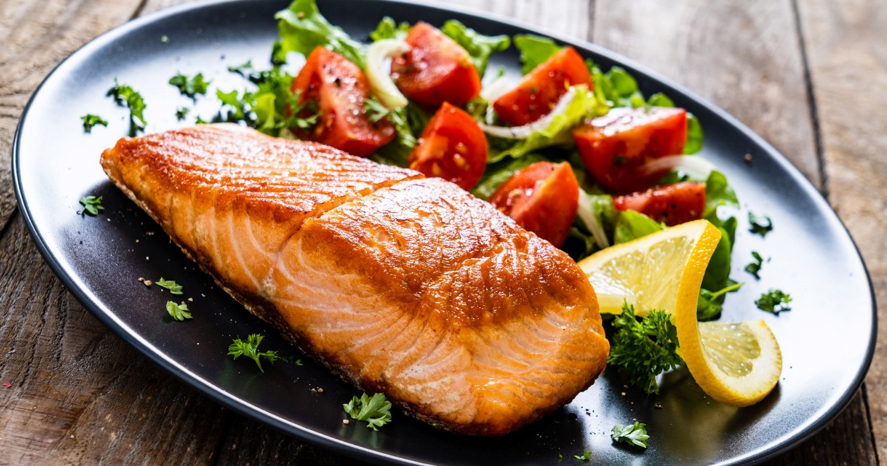 Tajna savršeno pečenog lososa: Kako dobiti sočno meso i hrskavu kožicu?