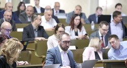 Skupština prihvatila Tomaševićevu odluku o davanju u zakup površina javne namjene