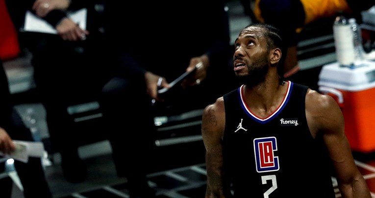 Noge Kawhija Leonarda hit su na društvenim mrežama