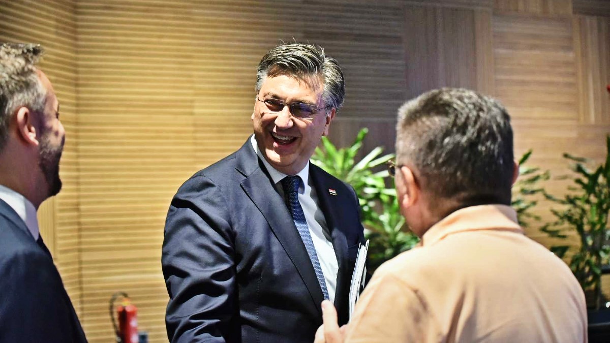 Vujčić na sjednici Nacionalnog vijeća o euru: Cijene rastu, ali ne zbog uvođenja eura