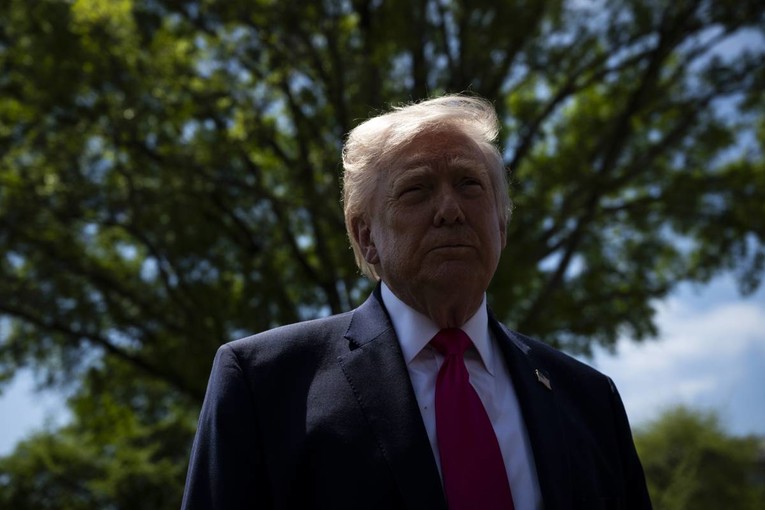 Trump: Pronašli smo zanimljive dokumente o NLO-ima