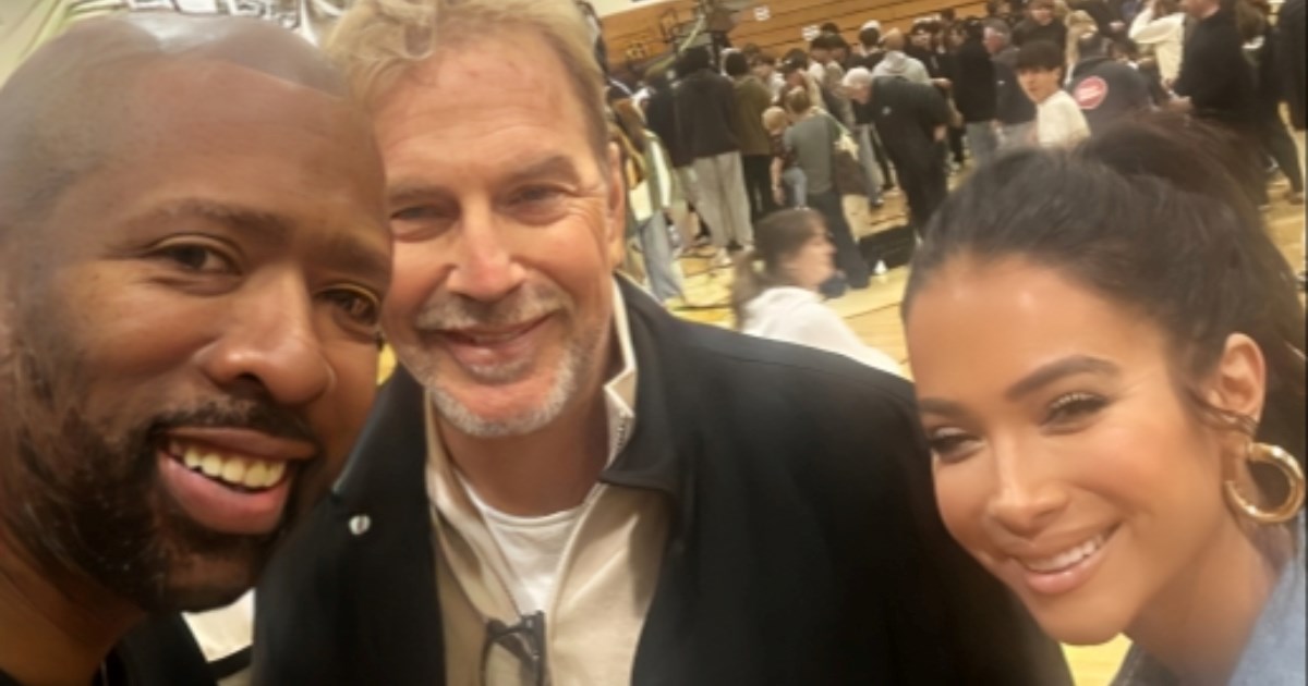 Tia Jurčić i njen dečko, bivša NBA zvijezda, pozirali s Kevinom Costnerom