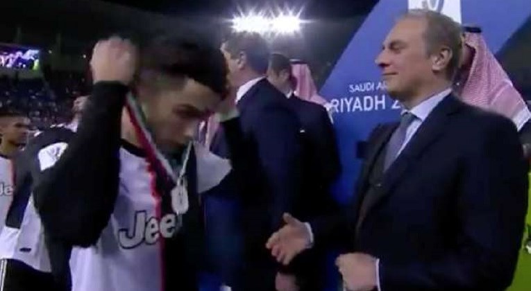 Pogledajte kako je Ronaldo reagirao kad je dobio srebrnu medalju nakon poraza