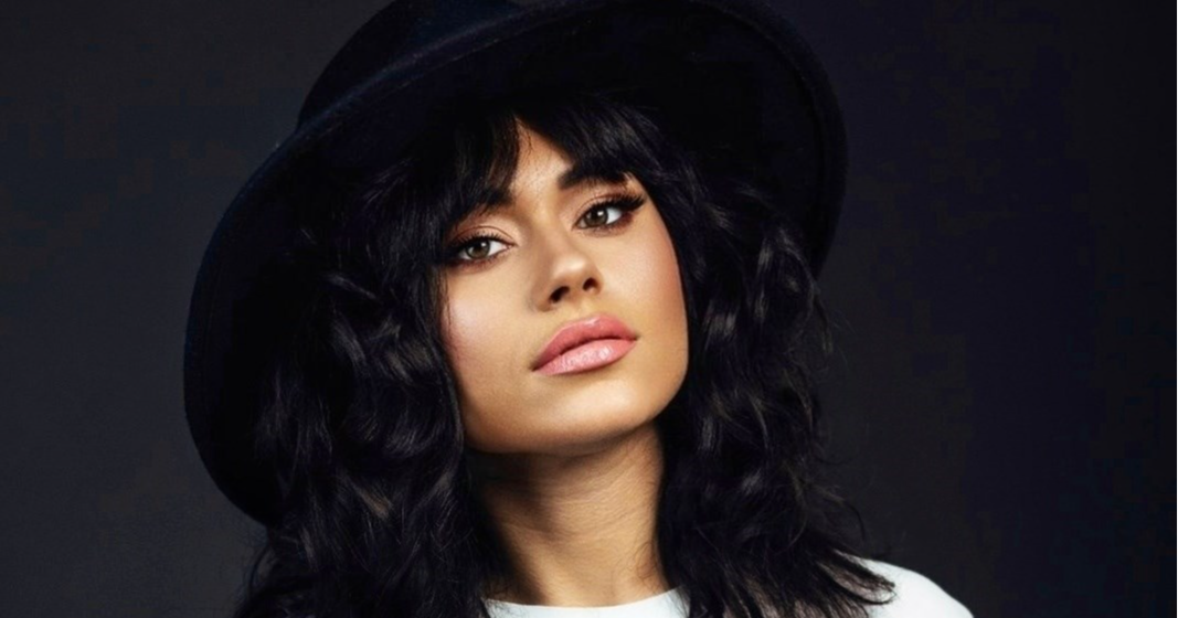 Lijepa Slavonka Meri jedna je od favoritkinja Dore. Pjesme joj piše Boris iz Colonije