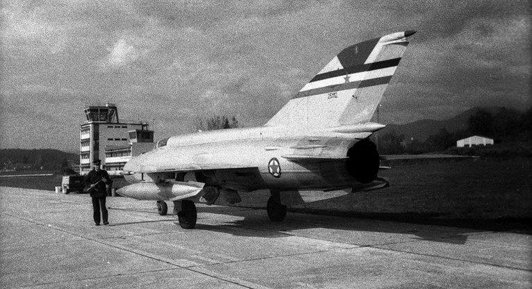 "Ja sam Hrvat, neću pucati na vlastiti narod". Kako je Perišin MiG-om pobjegao iz JNA