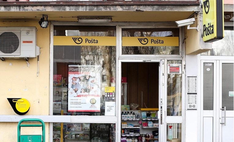 Opljačkana još jedna pošta u Zagrebu. Prijetio vatrenim oružjem i ukrao novac