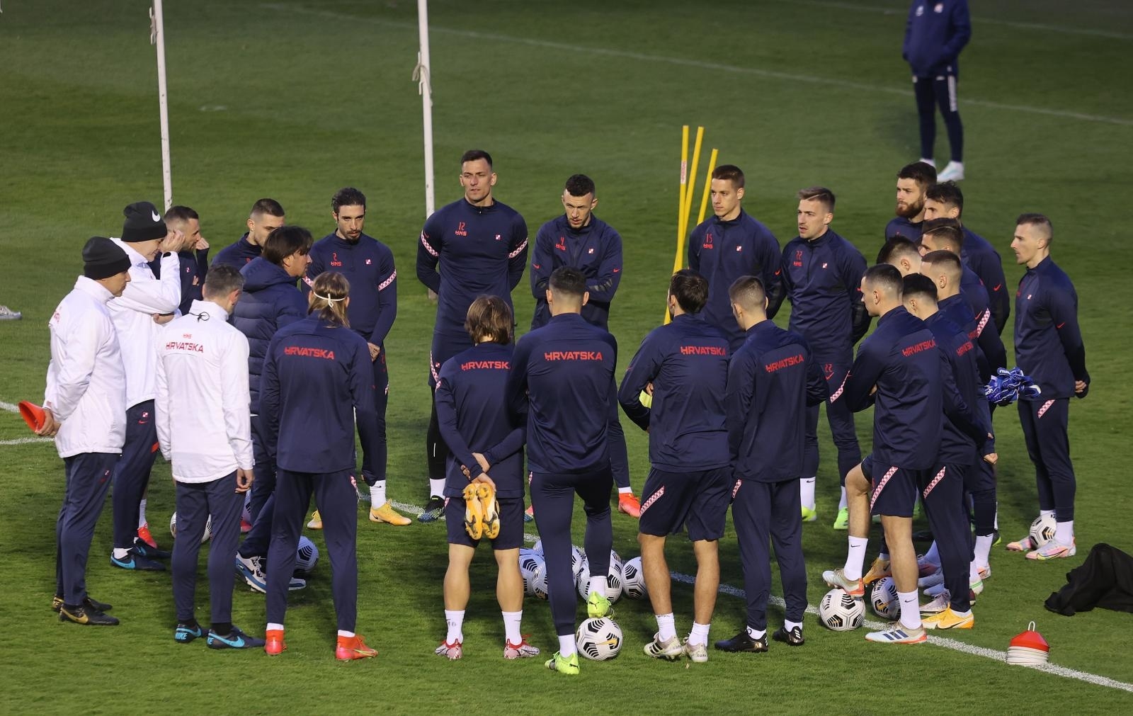 Nova lica i smijeh. Ovako je protekao prvi trening Hrvatske uoči kvalifikacija za SP
