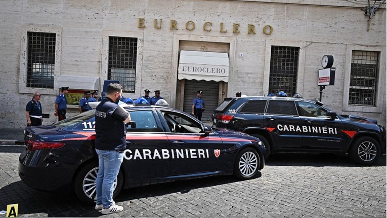 Filmska potjera u Vatikanu: Albanac BMW-om bježao policiji, ranjena dva policajca