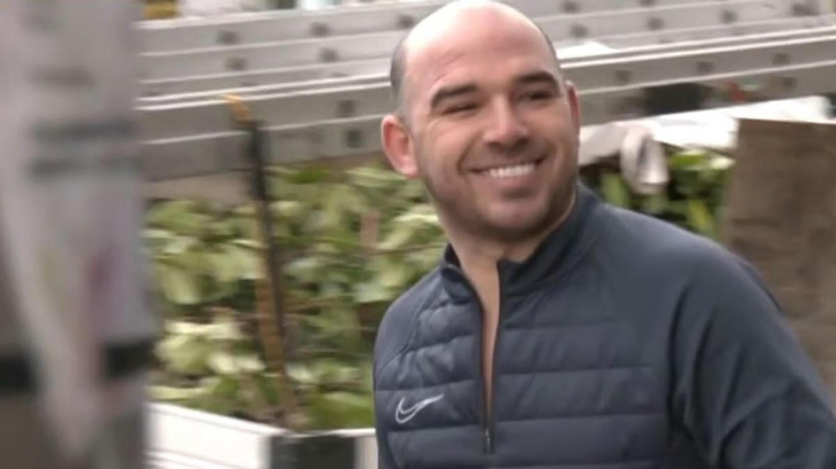 VIDEO Greškom ga pustili iz zatvora u Londonu. Sam se predao, snimka postala viralna