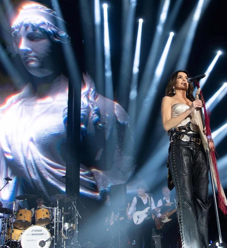 VIDEO Severina posvetila Vukovaru svoju pjesmu Grad bez ljudi