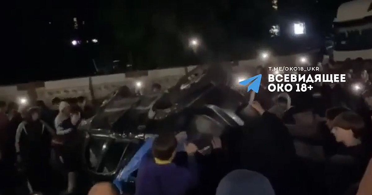 VIDEO Neredi u Lavovu tijekom mobilizacije, prevrnut vojni auto