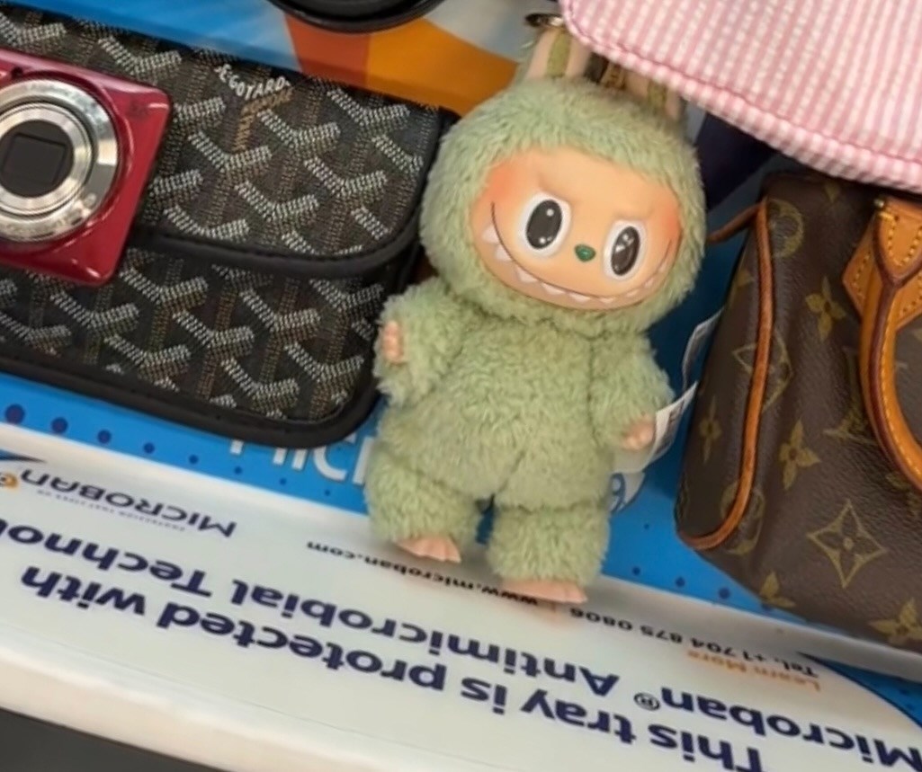 Putnik na aerodromu ostavio skupocjenu igračku, objava osoblja nasmijala mnoge