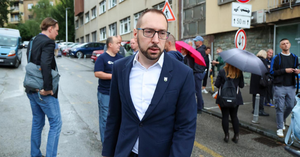 Tomašević najavio puno veće kazne za vozače koji satima parkiraju pred vrtićima