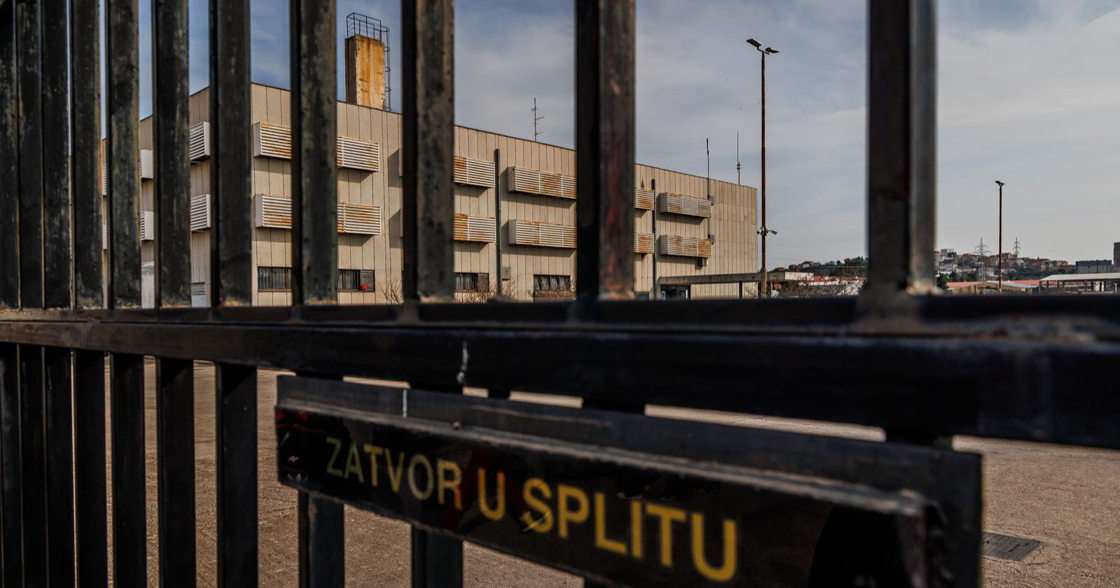 Policijski sindikat: Zatvori su u lošem stanju. Zašto nisu obnovljeni EU novcem?