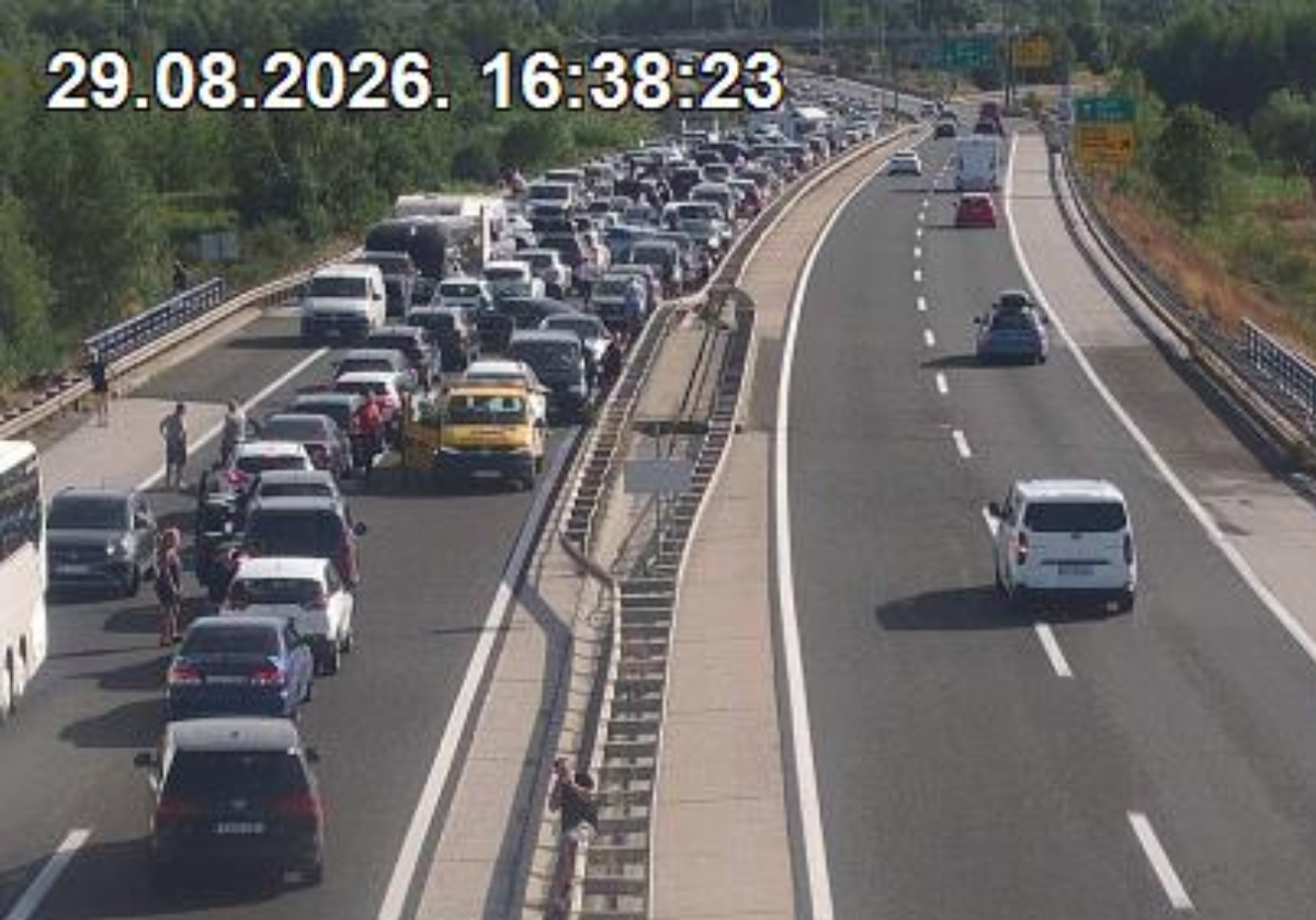 Ljudi su vozili u kontra smjeru po A1 po koridoru za Hitnu. "Nije im se dalo čekati"