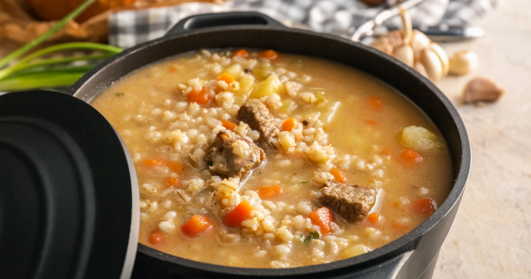 Danas za ručak kuhamo domaći ričet, jelo koje obožavaju generacije