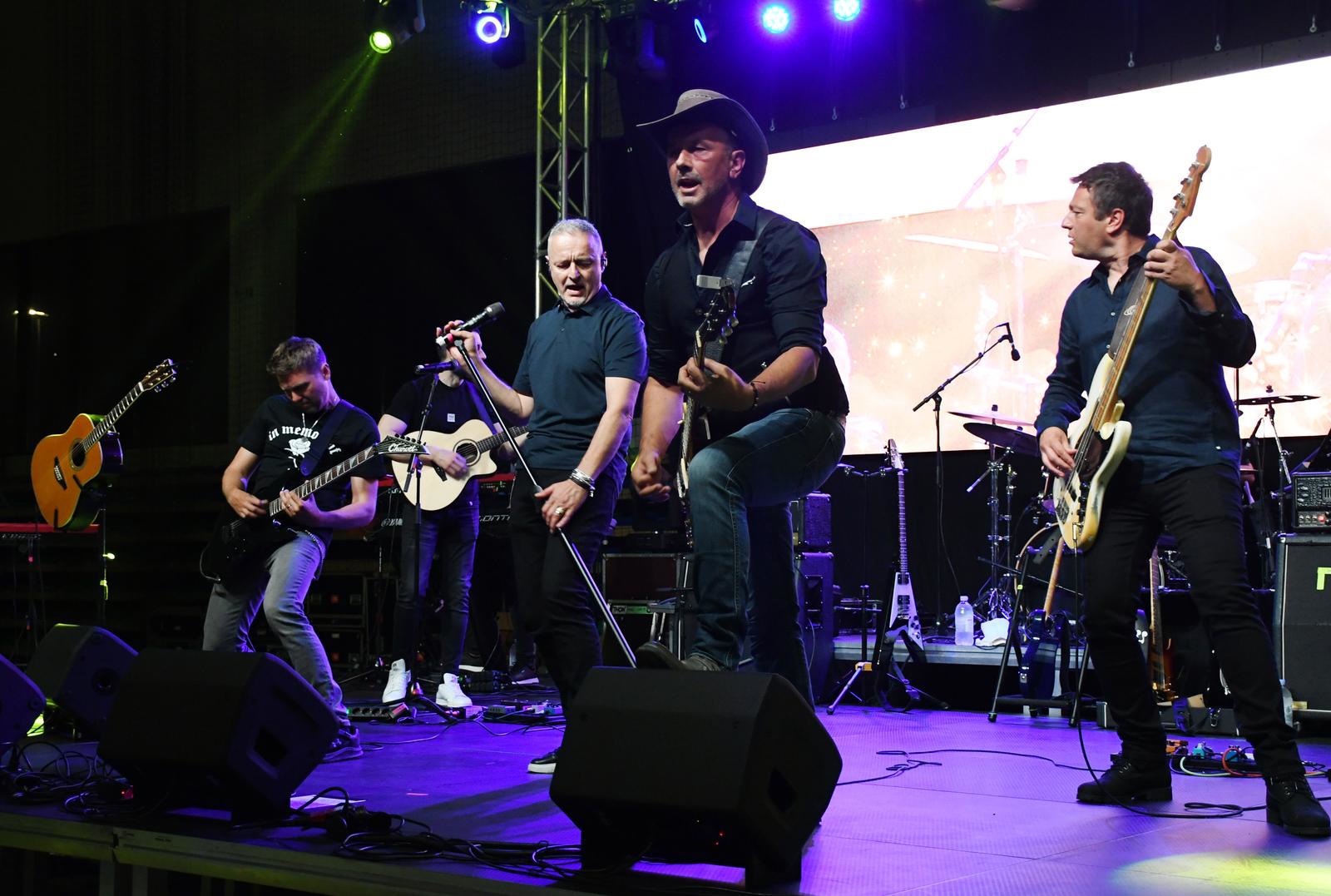 Thompson objavio da u prodaju idu dodatne ulaznice za koncert u Zaprešiću