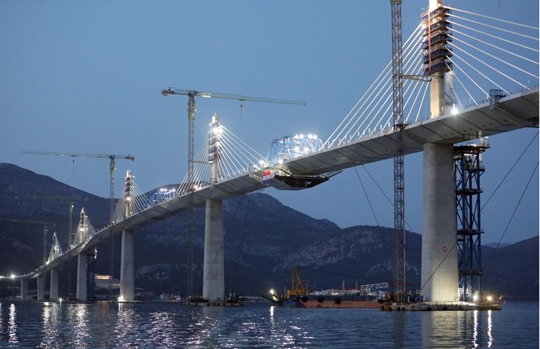 DW: Hrvatska sanja o mostovima do svojih otoka. Trebaju li ih otoci imati?